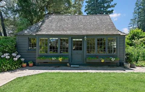 $10,495,000 | 399 Selby Lane, Atherton, CA 94027