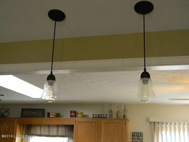 988 Floyds Fork Road Shepherdsville, KY 40165 - Photo 19 of 52 18