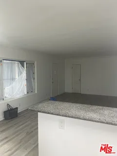 $1,995,000 | 12111 South Figueroa Street, Los Angeles, CA 90061