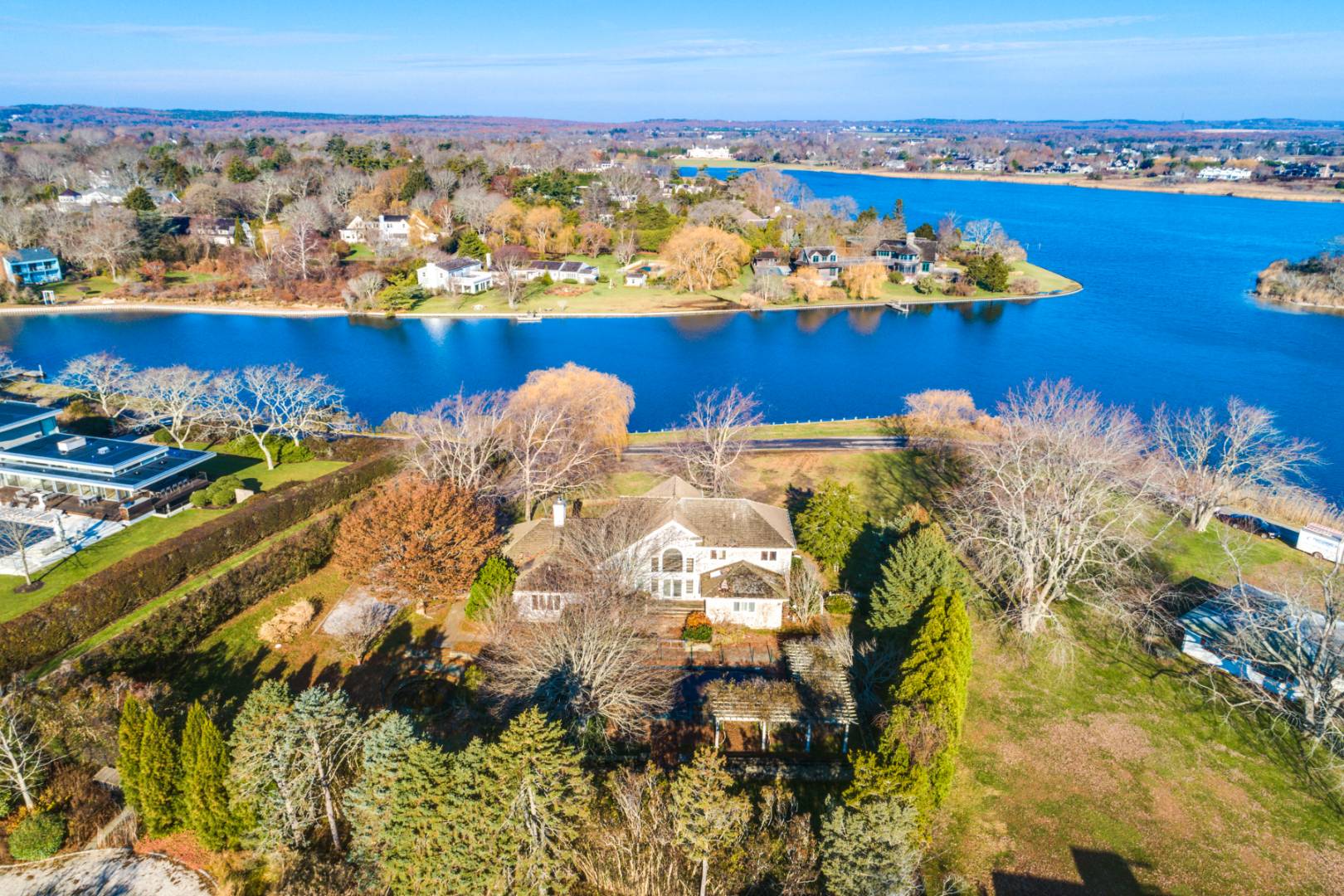 60 Cobb Isle Road Water Mill, NY 11976 - Photo 9 of 15