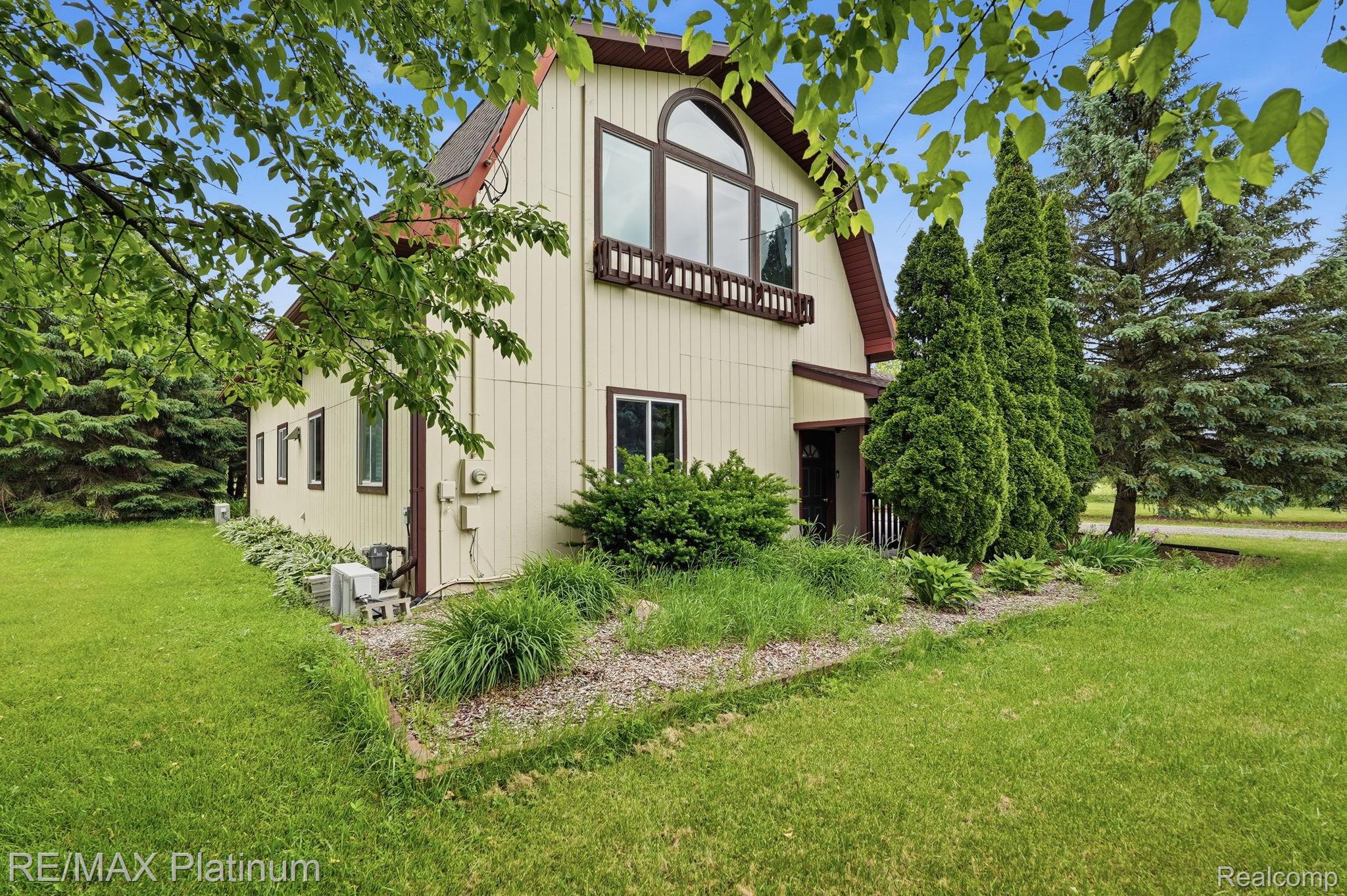 4328 North Gale Road Davison, MI 48423 - Photo 3 of 53 3-web-or-mls-4328_N_Gale_Rd_003.jpg