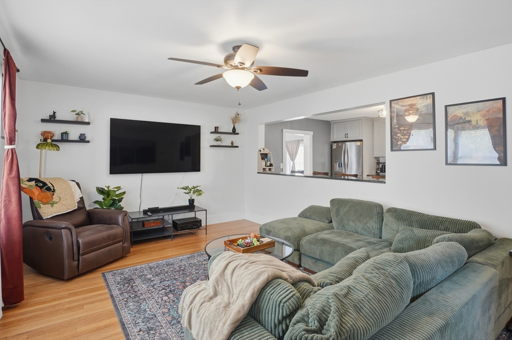 88 Clinton Road Sterling, MA 01564 - Photo 5 of 32