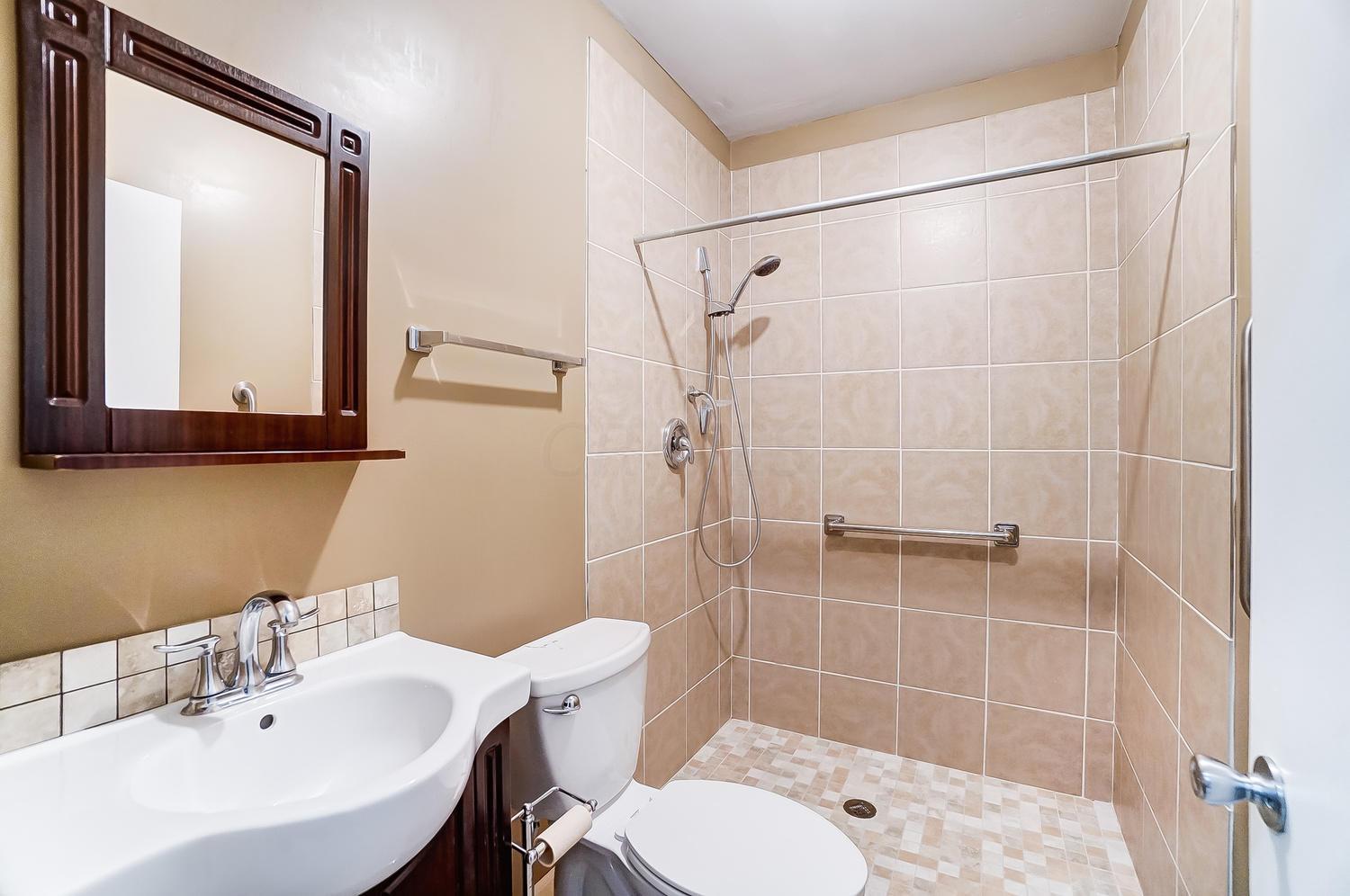 38 Blenheim Road Columbus, OH 43214 - Photo 19 of 47 Gallery Image 19