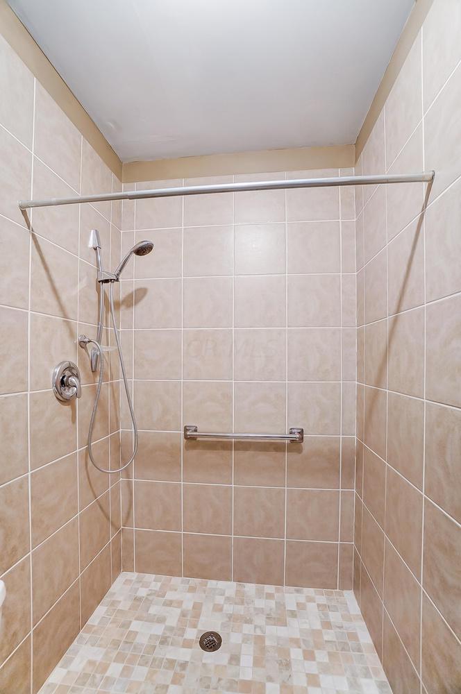 38 Blenheim Road Columbus, OH 43214 - Photo 20 of 47 Gallery Image 20