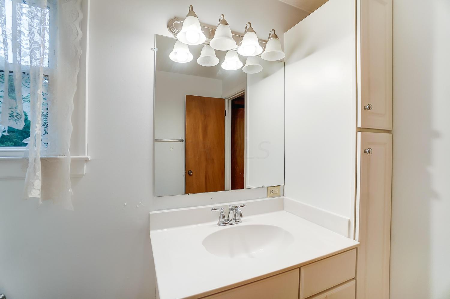 38 Blenheim Road Columbus, OH 43214 - Photo 31 of 47 Gallery Image 31