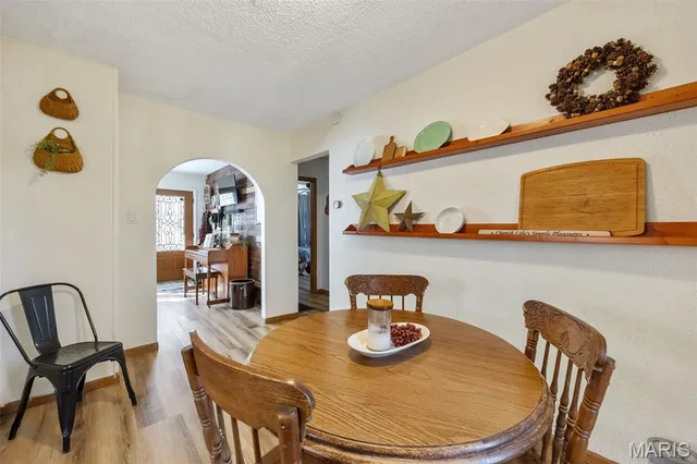 $189,900 | 607 Nicholson Drive, Potosi, MO 63664