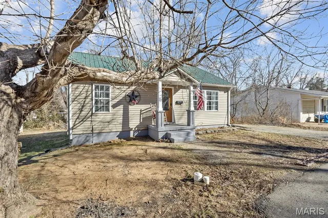 $189,900 | 607 Nicholson Drive, Potosi, MO 63664