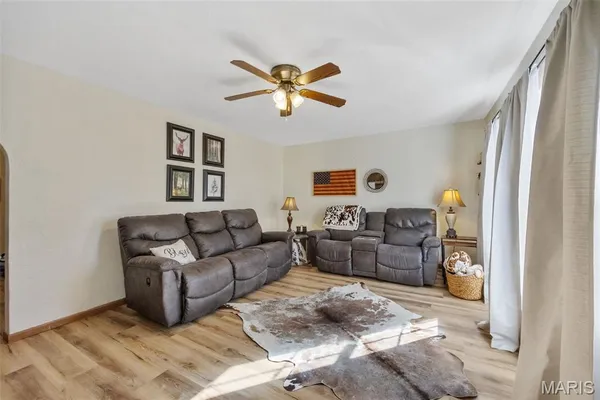 $179,500 | 607 Nicholson Drive, Potosi, MO 63664