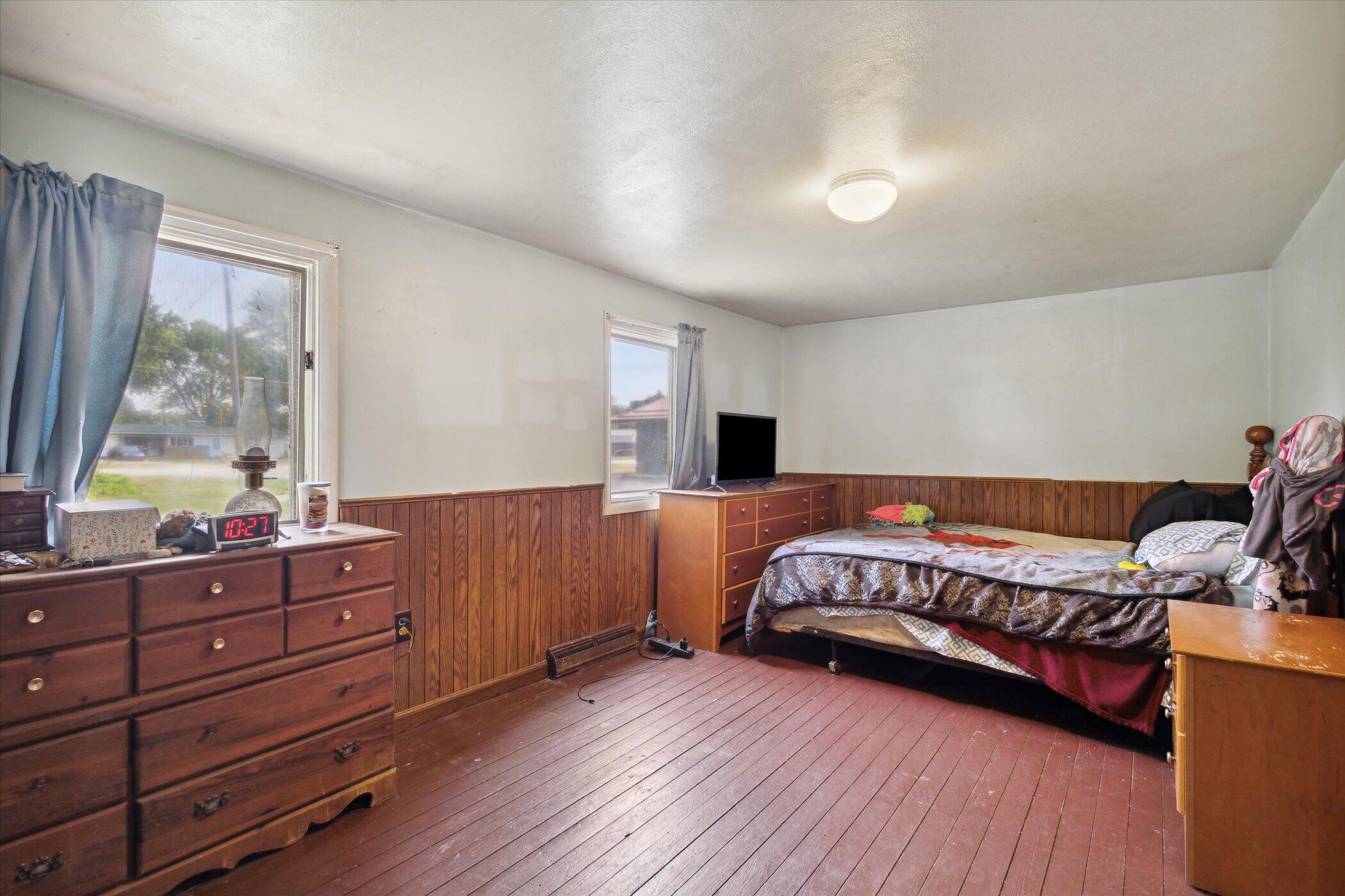 1885 West Monroe Road St. Louis, MI 48880 - Photo 12 of 19 Main room