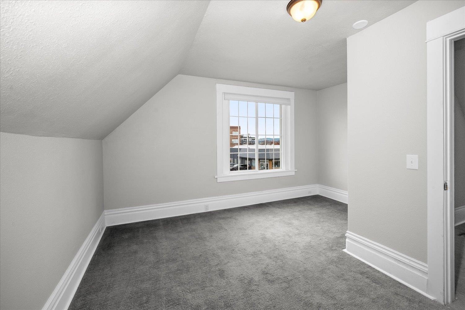 1327 North Howard Street Spokane, WA 99201 - Photo 17 of 37