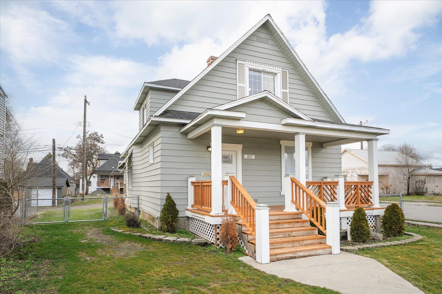 1327 North Howard Street Spokane, WA 99201 - Photo 2 of 37