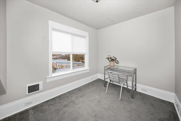 $325,000 | 1327 North Howard Street, Spokane, WA 99201