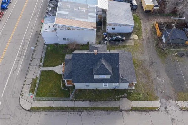 $325,000 | 1327 North Howard Street, Spokane, WA 99201