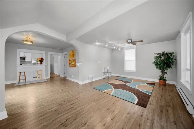 $325,000 | 1327 North Howard Street, Spokane, WA 99201