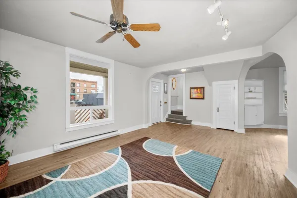 $325,000 | 1327 North Howard Street, Spokane, WA 99201