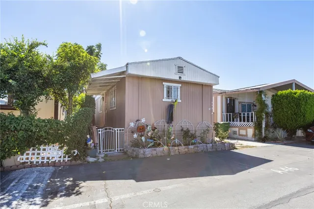 $98,500 | 850 West Mission Boulevard, Unit A46, Ontario, CA 91762