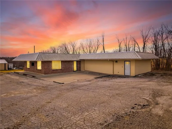 $195,000 | 275 South Washington Street, Kingston, MO 64650