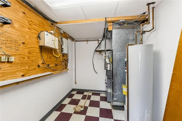 $195,000 | 275 South Washington Street, Kingston, MO 64650