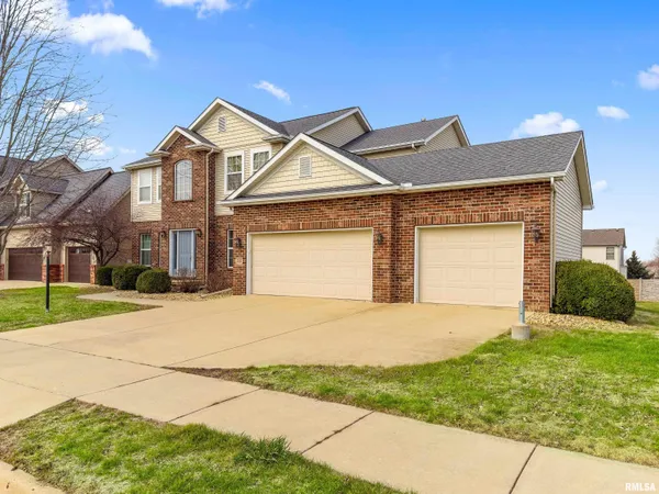 $495,000 | 3925 West Crimson Road, Dunlap, IL 61525