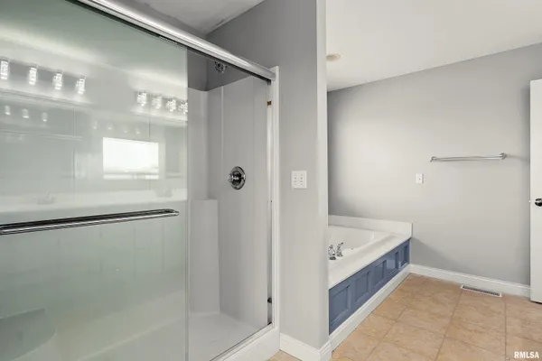 $495,000 | 3925 West Crimson Road, Dunlap, IL 61525