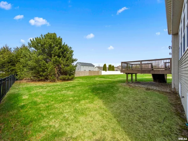 $495,000 | 3925 West Crimson Road, Dunlap, IL 61525