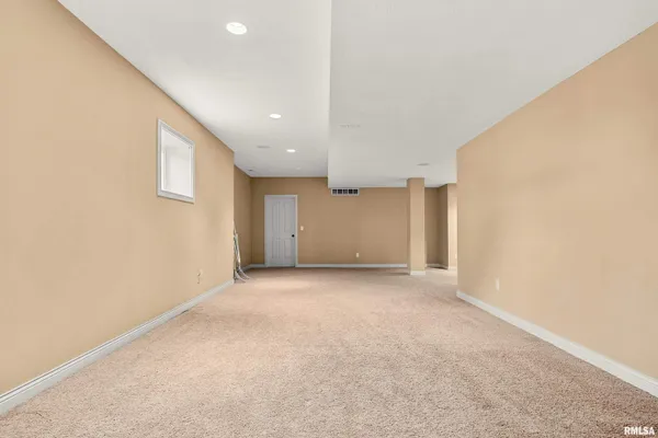 $495,000 | 3925 West Crimson Road, Dunlap, IL 61525