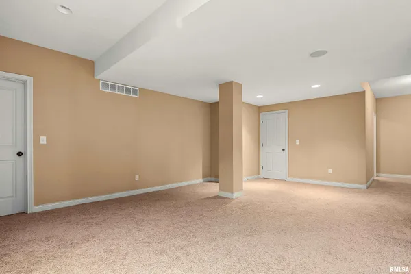 $495,000 | 3925 West Crimson Road, Dunlap, IL 61525