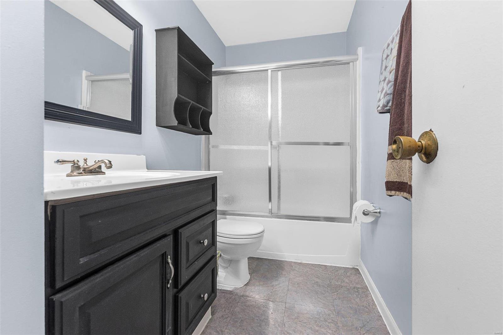 372 Novara Drive Ballwin, MO 63021 - Photo 15 of 24