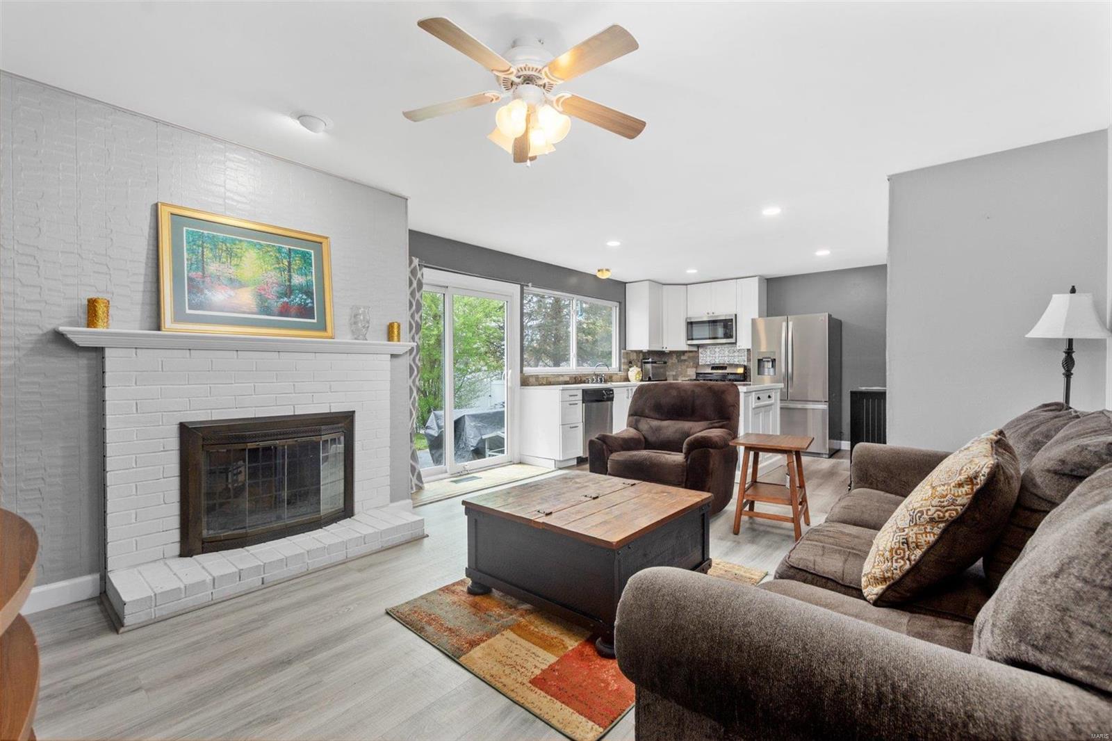 372 Novara Drive Ballwin, MO 63021 - Photo 10 of 24