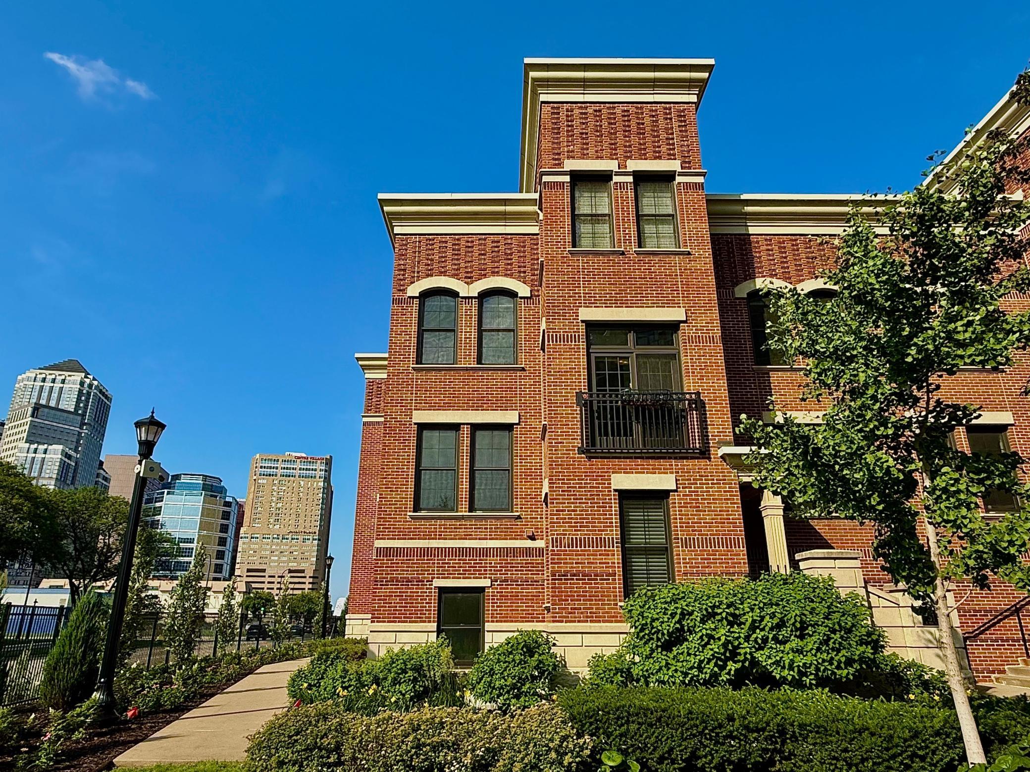 511 South 10th Street Minneapolis, MN 55404 - Photo 1 of 38