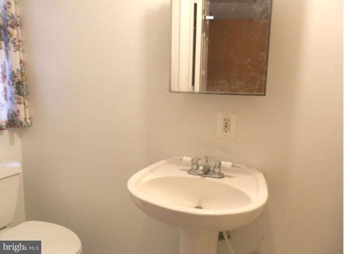 1008 Tanley Road Silver Spring, MD 20904 - Photo 22 of 23 Bath