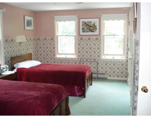 28 Lyford Road Spencer, MA 01562 - Photo 10 of 26 Gallery Image 10