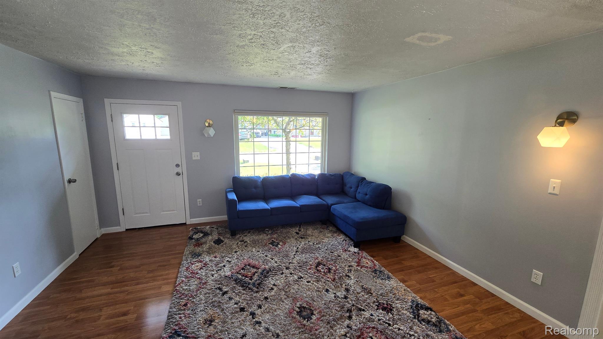 2528 Mueller Road Lake Orion, MI 48359 - Photo 7 of 24