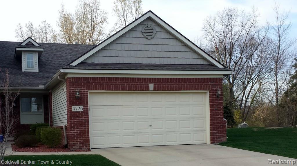 4726 Summer Ridge Drive, Unit 32 Howell, MI 48843 - Photo 3 of 27 4726 Summer Ridge (3).jpg