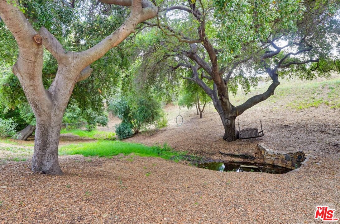 24970 Bob Batchelor Road Calabasas, CA 91302 - Photo 28 of 32