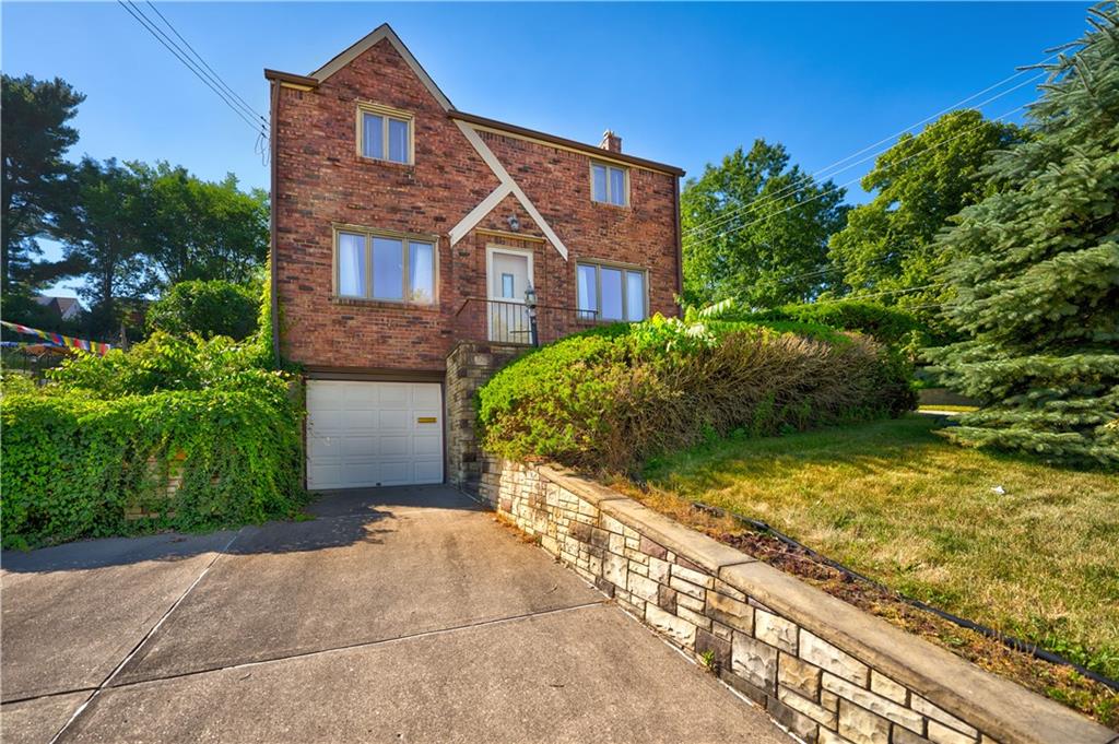 1041 Dallett Road Pittsburgh, PA 15227 - Photo 1 of 22