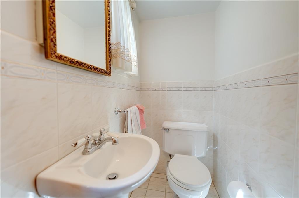 1041 Dallett Road Pittsburgh, PA 15227 - Photo 12 of 22