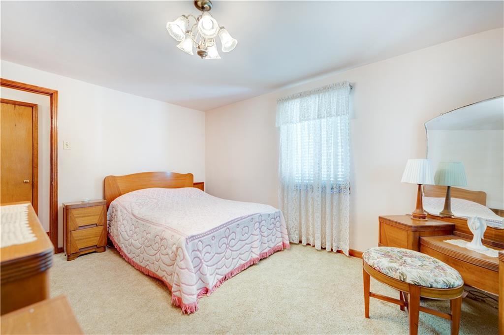 1041 Dallett Road Pittsburgh, PA 15227 - Photo 13 of 22