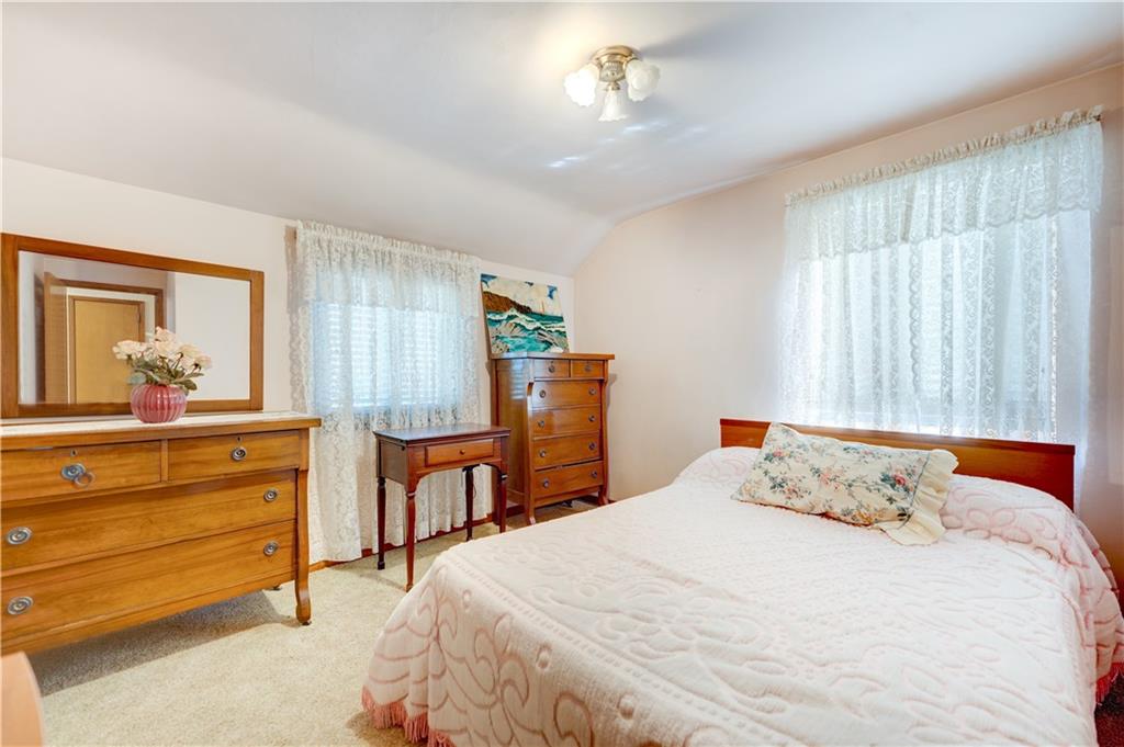 1041 Dallett Road Pittsburgh, PA 15227 - Photo 14 of 22