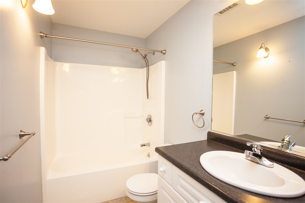3 Maple Ridge Drive, Unit 116 Merrimack, NH 03054 - Photo 11 of 14