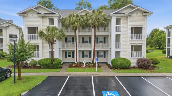 $198,000 | 541 White River Drive, Unit 16I, Myrtle Beach, SC 29579