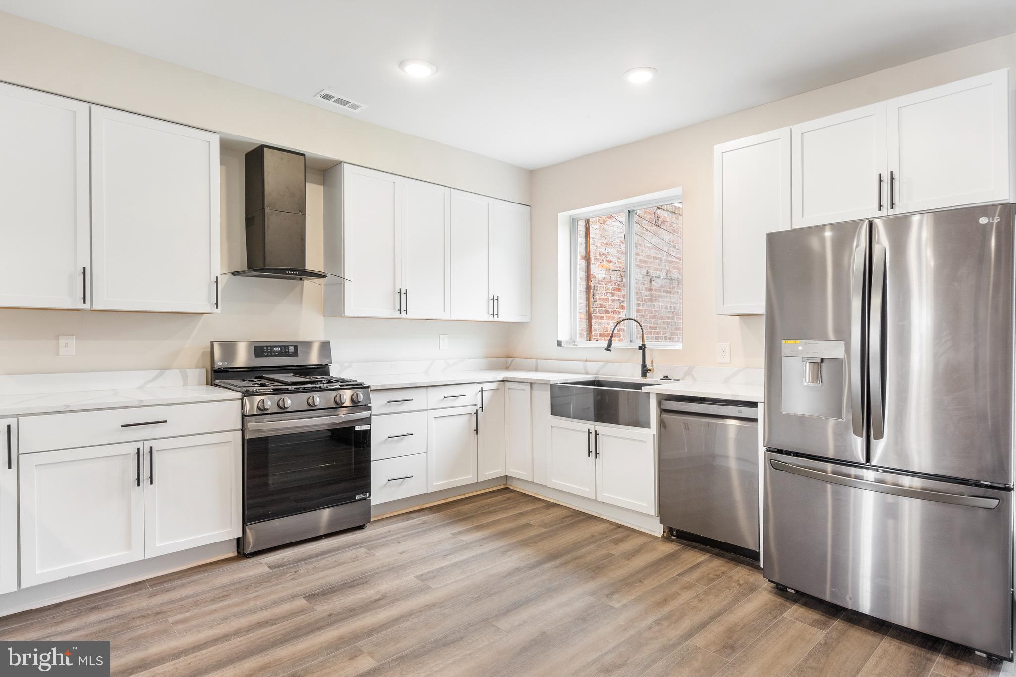 3503 Edmondson Avenue Baltimore, MD 21229 - Photo 11 of 42