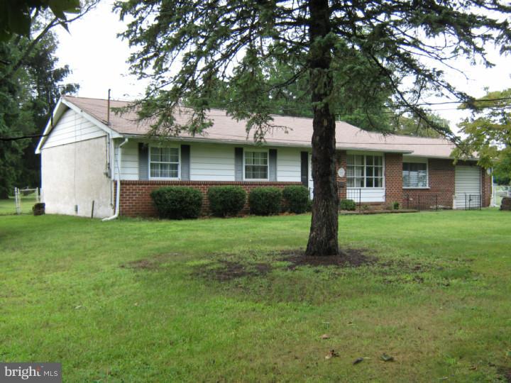 2731 Monmouth Road Jobstown, NJ 08041 - Photo 1 of 8