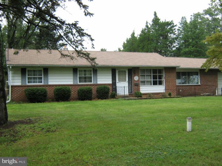 2731 Monmouth Road Jobstown, NJ 08041 - Photo 3 of 8