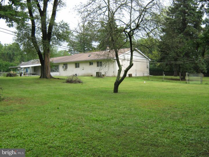 2731 Monmouth Road Jobstown, NJ 08041 - Photo 7 of 8