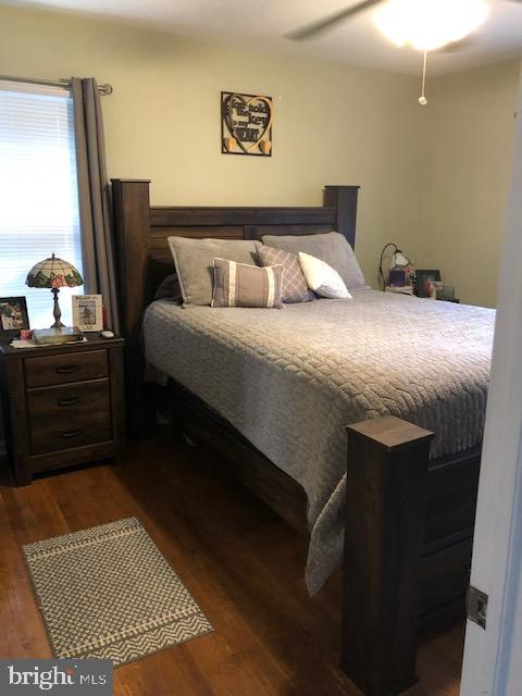 11310 Manse Road Hagerstown, MD 21740 - Photo 15 of 36 Master bedroom