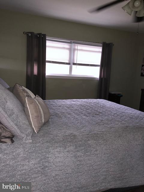 11310 Manse Road Hagerstown, MD 21740 - Photo 18 of 36 replacement windows