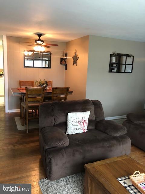 11310 Manse Road Hagerstown, MD 21740 - Photo 9 of 36 Open floor plan, great lighting, beautiful floors