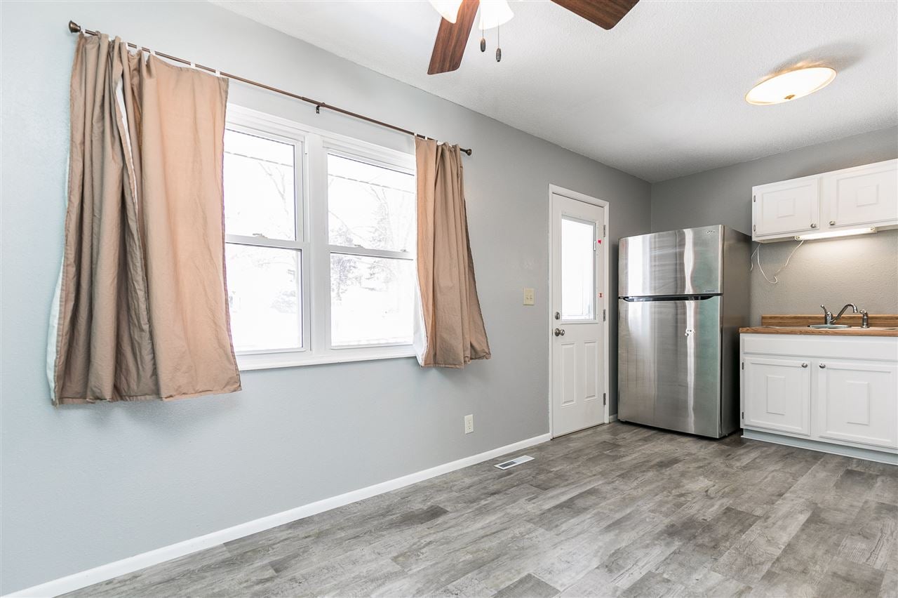 3215 Bramble Road Southwest Cedar Rapids, IA 52404 - Photo 8 of 24 Gallery Image 8