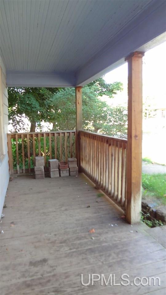 512 East Ridge Street Ishpeming, MI 49849 - Photo 3 of 36 Gallery Image 3